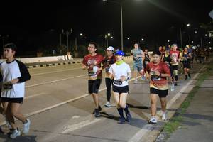 BIB: 
                            <button type="button" onclick="openModal(27840233)" class="btn btn-primary btn-sm float-right btn-popup" data-toggle="modal" data-target=".modal-high-quality">
                        <i class="fas fa-shopping-cart"></i> Add to Cart
                    </button>
                                            <button type="button" onclick="isThisMe(27840233, true)" class="btn btn-success btn-sm float-right btn-popup btn-isme hidden" data-toggle="tooltip" data-placement="bottom" title="นี่คือรูปของคุณใช่ไหม คลิกที่นี่เพื่อเอาเข้าอัลบั้ม">
                        <i class="fas fa-plus"></i> Add to album
                    </button>
                    <button type="button" onclick="isThisMe(27840233, false)" class="btn btn-warning btn-sm float-right btn-popup btn-isnotme hidden">
                        <i class="fas fa-ban"></i> Remove from album
                    </button>